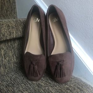 Women"s CM Brown Suede Leather Moccasin Shoe. Size 6W. New without Tag.